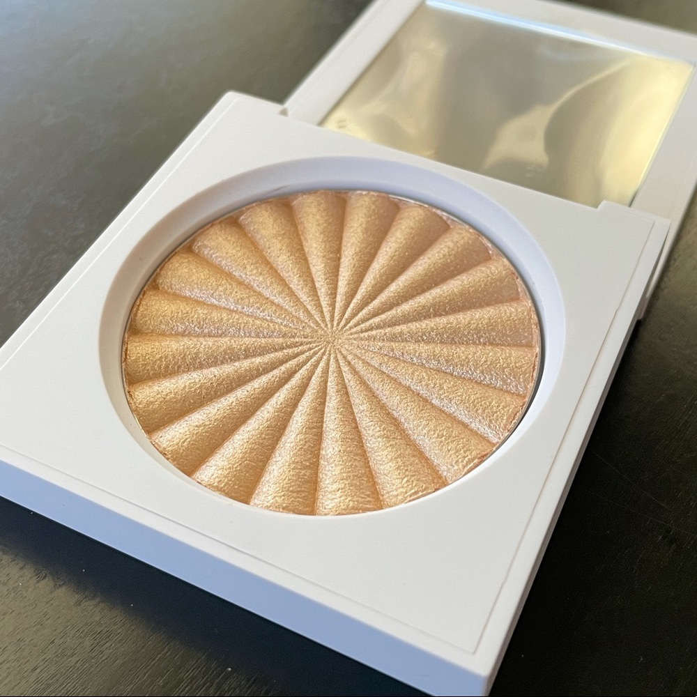 OFRA Highlighter - Rodeo Drive - Picture 2 of 6